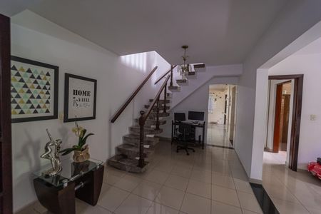 Casa para alugar com 343m², 3 quartos e 5 vagasSala