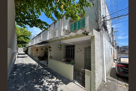Casa para alugar com 68m², 2 quartos e 1 vagaFachada