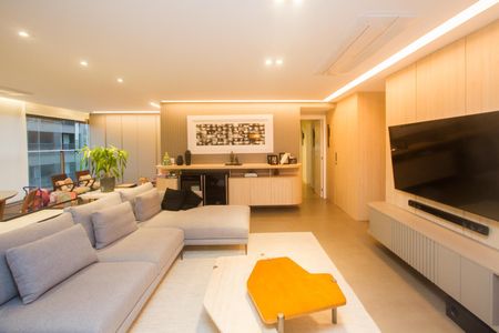 Apartamento à venda com 3 quartos, 145m² em Campo Belo, São Paulo