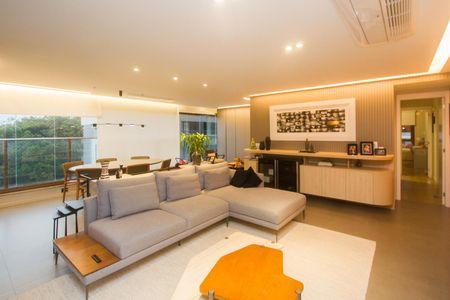 Apartamento à venda com 3 quartos, 145m² em Campo Belo, São Paulo