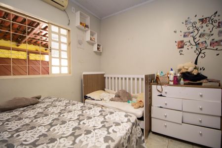 Casa à venda com 195m², 2 quartos e 2 vagas Casa à venda com 195m², 2 quartos e 2 vagasQuarto 2