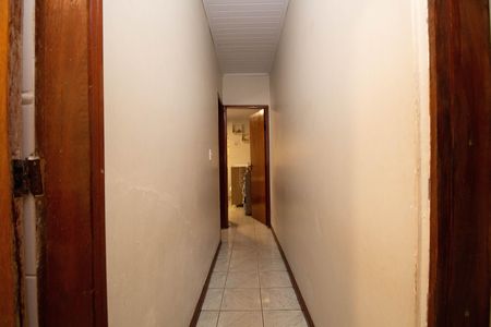 Casa à venda com 195m², 2 quartos e 2 vagas Casa à venda com 195m², 2 quartos e 2 vagasCorredor