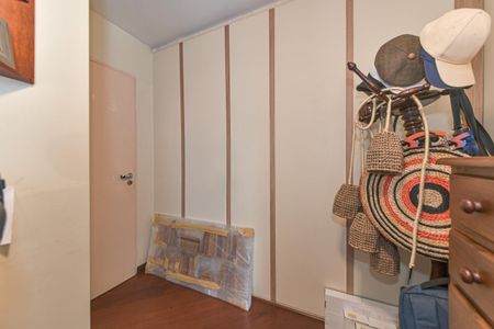 Apartamento à venda com 96m², 3 quartos e 2 vagasQuarto 1