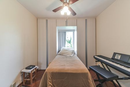 Apartamento à venda com 96m², 3 quartos e 2 vagasQuarto 2