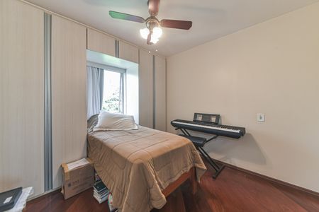 Apartamento à venda com 96m², 3 quartos e 2 vagasQuarto 2