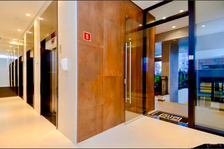 Apartamento à venda com 80m², 3 quartos e 4 vagasHall de entrada