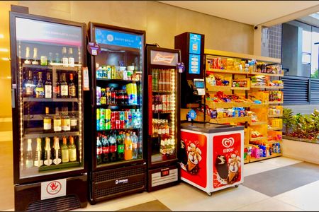 Apartamento à venda com 80m², 3 quartos e 4 vagasMini mercado