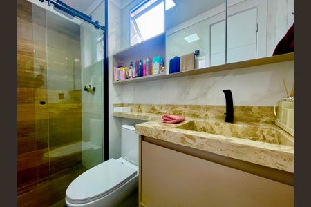 Apartamento à venda com 80m², 3 quartos e 4 vagasBanheiro 1