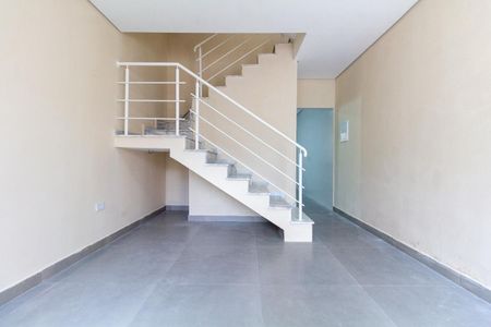 Casa à venda com 109m², 2 quartos e 1 vagaSala