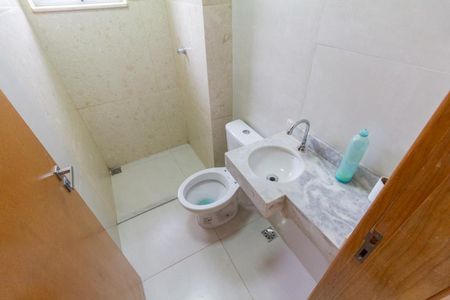 Casa à venda com 109m², 2 quartos e 1 vagaBanheiro 2