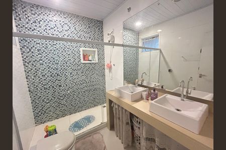 Casa à venda com 103m², 2 quartos e sem vagaBanheiro 1