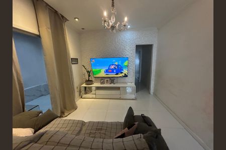 Sala de casa à venda com 2 quartos, 103m² em Inhaúma, Rio de Janeiro