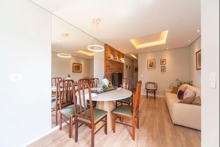 Apartamento à venda com 72m², 2 quartos e 2 vagas Apartamento à venda com 72m², 2 quartos e 2 vagasSala