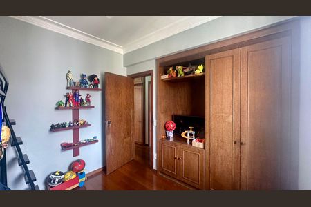 Apartamento à venda com 3 quartos, 111m² em Sion, Belo Horizonte