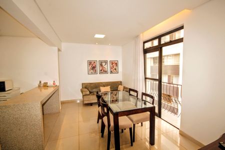 Apartamento para alugar com 2 quartos, 74m² em Savassi, Belo Horizonte
