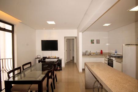 Apartamento para alugar com 2 quartos, 74m² em Savassi, Belo Horizonte
