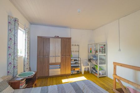 Quarto  de casa para alugar com 1 quarto, 40m² em Guajuviras, Canoas