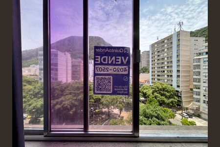 Apartamento à venda com 42m², 1 quarto e sem vagaPlaca