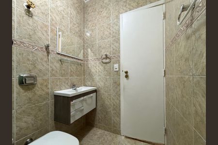 Apartamento à venda com 42m², 1 quarto e sem vagaBanheiro