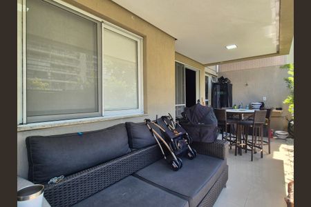 Apartamento à venda com 89m², 2 quartos e 2 vagas Apartamento à venda com 89m², 2 quartos e 2 vagasVaranda