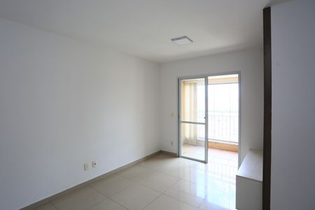 Sala  de apartamento para alugar com 3 quartos, 72m² em Jardim Maria Rosa, Taboão da Serra