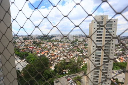 Apartamento para alugar com 72m², 3 quartos e 1 vagavaranda
