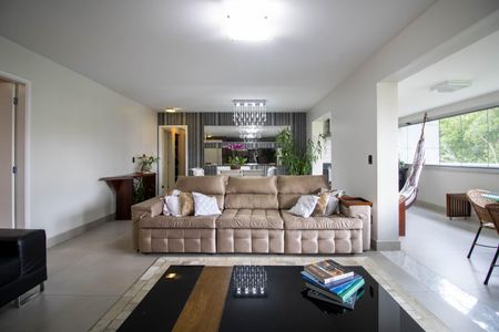 Apartamento à venda com 190m², 3 quartos e 3 vagasSala