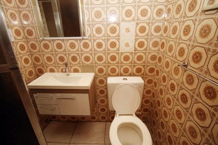 Casa para alugar com 65m², 2 quartos e sem vagaBanheiro