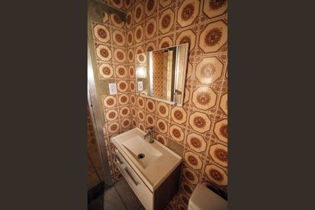 Casa para alugar com 65m², 2 quartos e sem vagaBanheiro