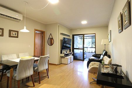Apartamento para alugar com 3 quartos, 97m² em Jardim Lindóia, Porto Alegre