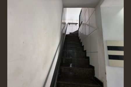 Casa para alugar com 147m², 3 quartos e sem vaga Casa para alugar com 147m², 3 quartos e sem vagaEscada Terraço