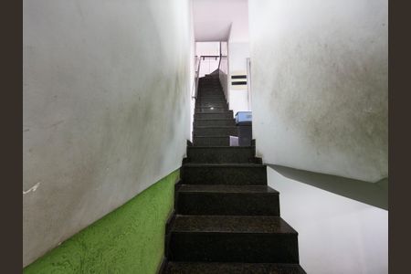 Casa para alugar com 147m², 3 quartos e sem vaga Casa para alugar com 147m², 3 quartos e sem vagaEscada Andar Superior