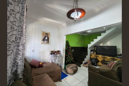 Casa para alugar com 147m², 3 quartos e sem vaga Casa para alugar com 147m², 3 quartos e sem vagaSala