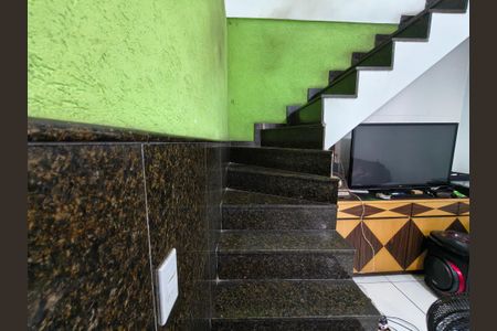 Casa para alugar com 147m², 3 quartos e sem vaga Casa para alugar com 147m², 3 quartos e sem vagaEscada Andar Superior