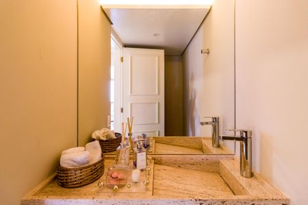 Apartamento para alugar com 280m², 4 quartos e 4 vagas