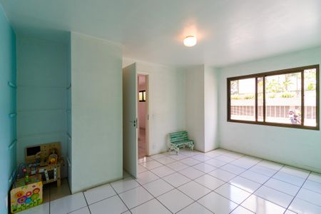 Apartamento para alugar com 280m², 4 quartos e 4 vagas