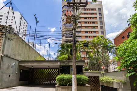 Apartamento para alugar com 280m², 4 quartos e 4 vagas