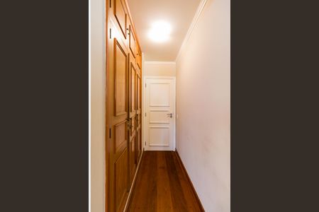 Apartamento para alugar com 280m², 4 quartos e 4 vagas