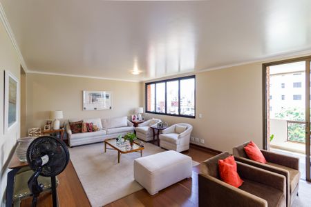 Apartamento para alugar com 280m², 4 quartos e 4 vagas