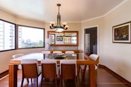 Apartamento para alugar com 280m², 4 quartos e 4 vagas