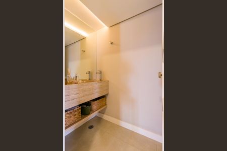 Apartamento para alugar com 280m², 4 quartos e 4 vagas