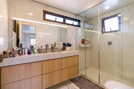 Apartamento para alugar com 280m², 4 quartos e 4 vagas