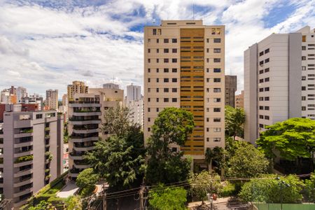 Apartamento para alugar com 280m², 4 quartos e 4 vagas