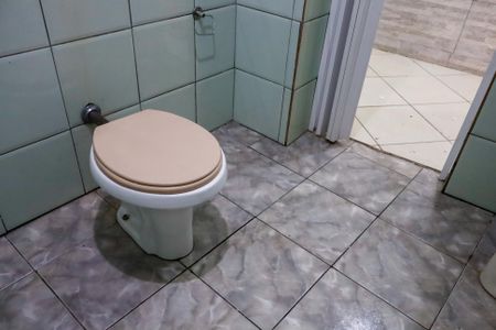 Casa para alugar com 80m², 3 quartos e 2 vagasBanheiro 2