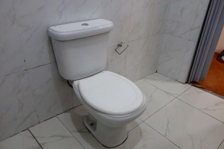 Casa para alugar com 80m², 3 quartos e 2 vagasBanheiro