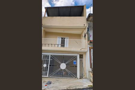 Casa para alugar com 80m², 3 quartos e 2 vagasFachada