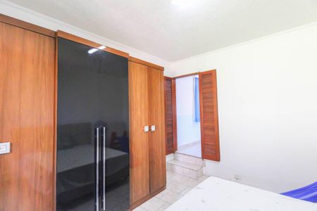 Quarto 1 de casa para alugar com 2 quartos, 80m² em Vila Bela, São Paulo