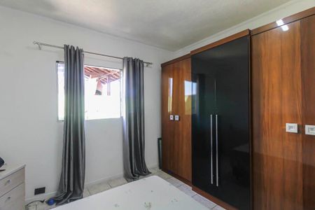 Quarto 1 de casa para alugar com 2 quartos, 80m² em Vila Bela, São Paulo