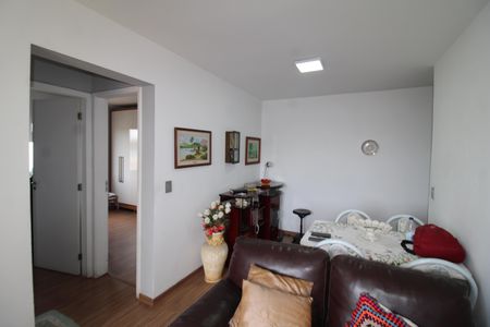 Apartamento para alugar com 63m², 2 quartos e 1 vagaSala