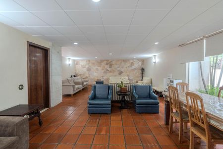 Apartamento para alugar com 130m², 4 quartos e 1 vagaÁrea comum - Salão de festas